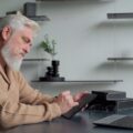 Czym właściwie jest kredyt technologiczny i komu może się przydać?