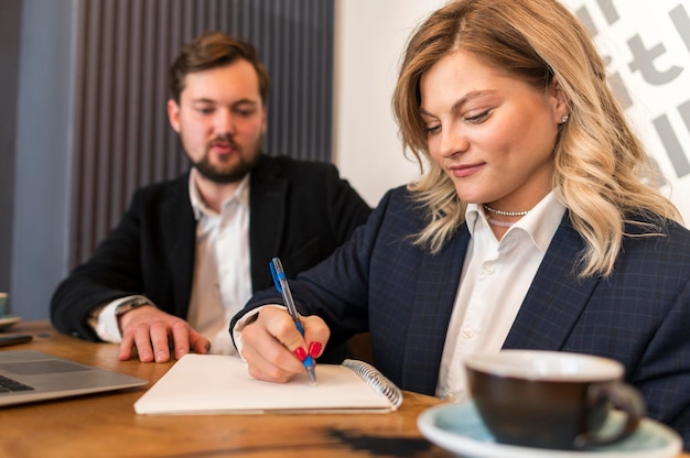 Ile adwokat może żądać za zniesienie współwłasności?