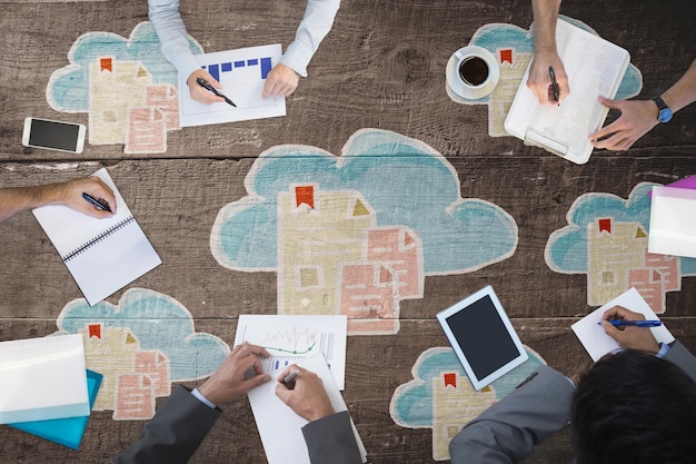 Jak funkcjonuje chmura informacyjna i co stoi za jej działaniem?