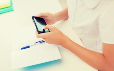 Jak profesjonalnie zredagować rezygnację z umowy na telefon komórkowy?