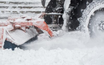 Odśnieżanie placów, dróg i parkingów – jak wygląda profesjonalna usługa